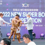 韩国穿丁字裤的健美帅哥